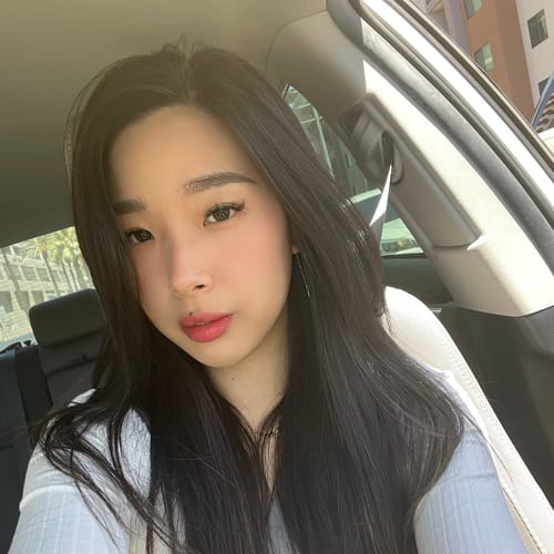 Elle Lee